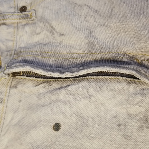 Levi’s Shorts 517 Womens  34 Marble‎ dyed Vintage Cutoffs Distressed High Rise - Picture 8 of 12